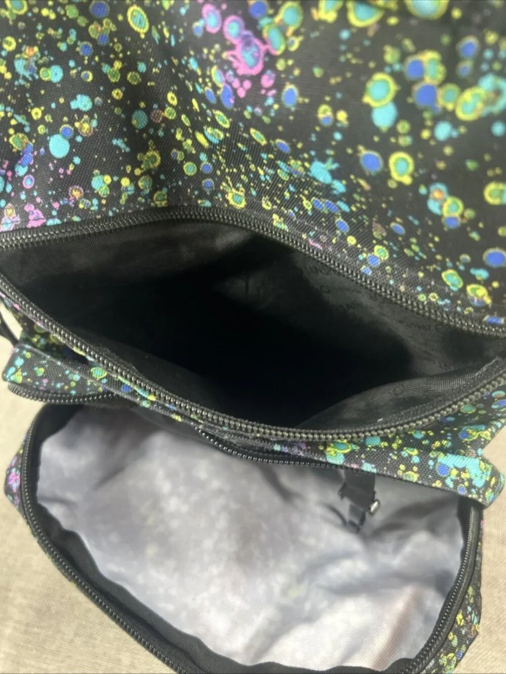 JANSPORT BACKPACK Black with BUBBLE COLORS 5 ZIPPER POUCHES 17” With mesh